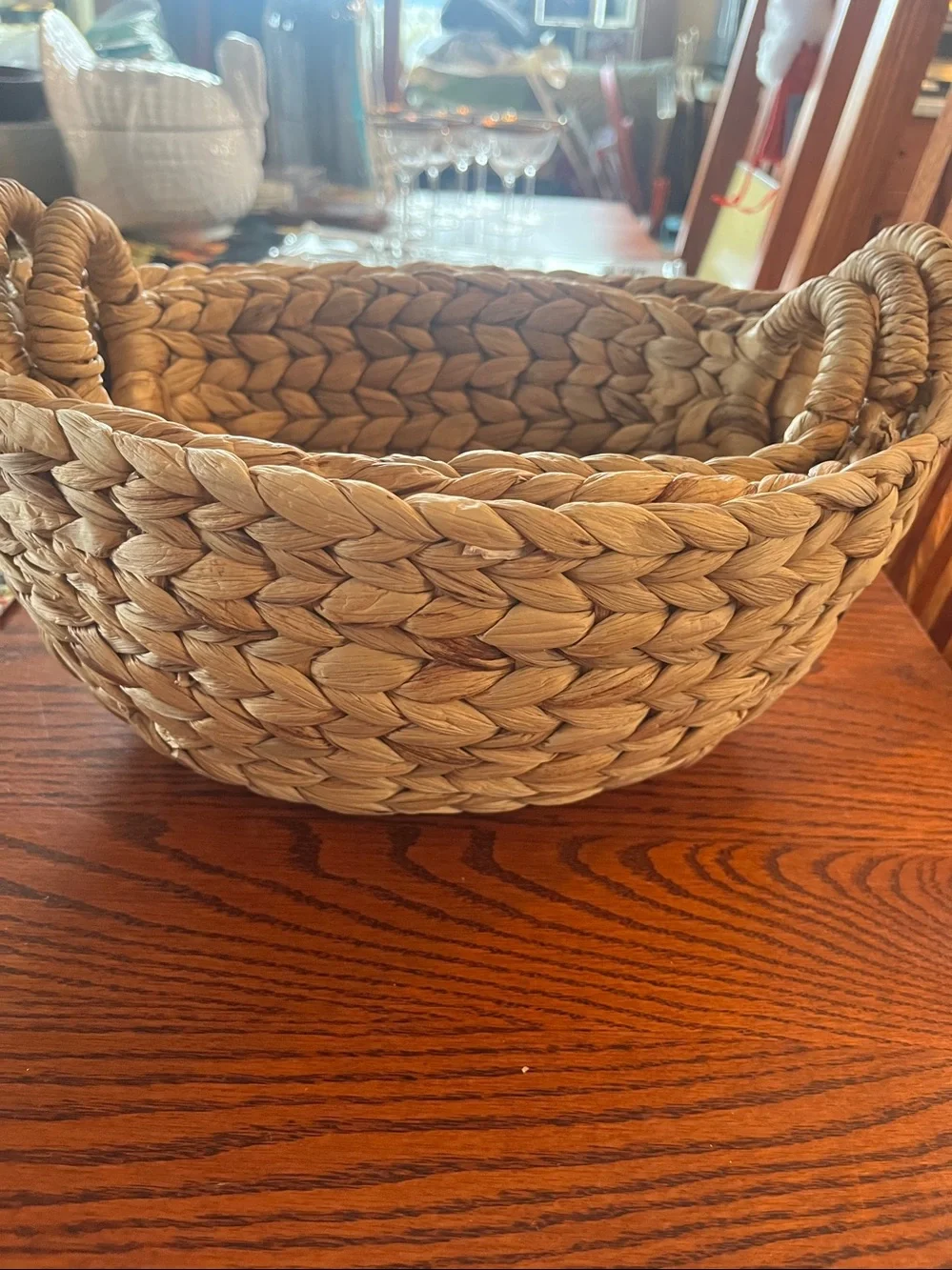 Set of 3 stackable wicker baskets used 1x